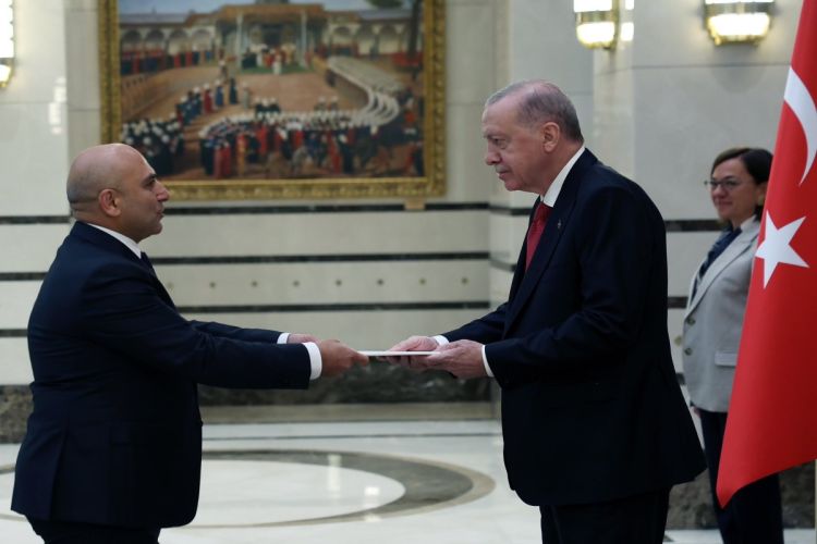 Ərdoğan Prezident Sarayında ölkəmizin Türkiyədəki səfirini qəbul edib