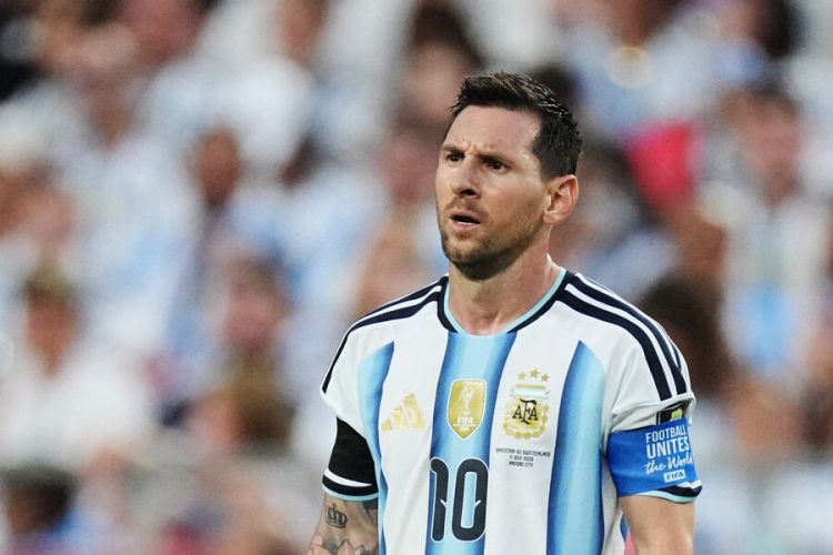 Messi İspaniya futbol klubunu alır
