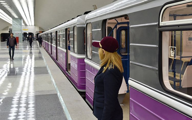 Bakı metrosunda texniki nasazlıq yaranıb