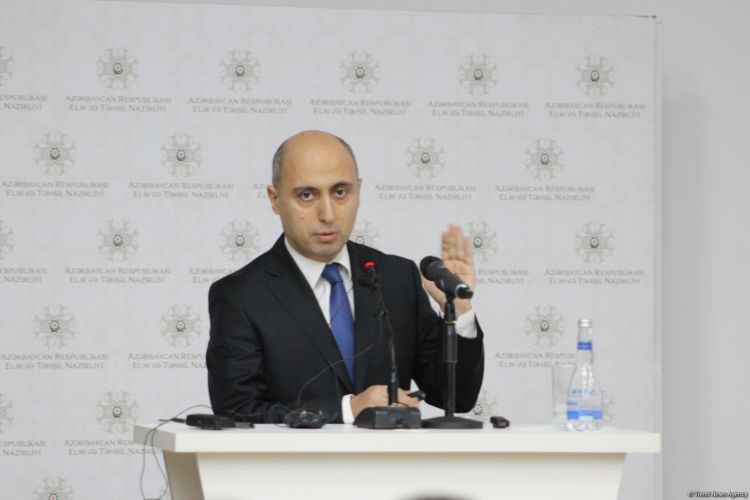 Bəzi ixtisaslarda bakalavriat təhsili 3 il ola bilər - Nazir