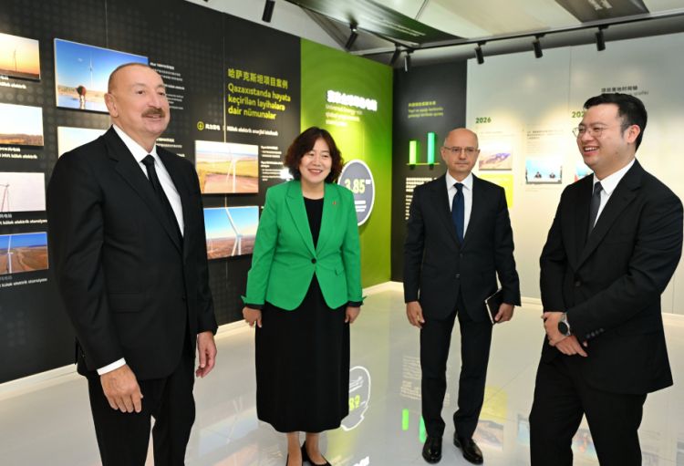 Prezident İlham Əliyev “Qobustan” Günəş Elektrik Stansiyasının açılışında iştirak edib - FOTO
