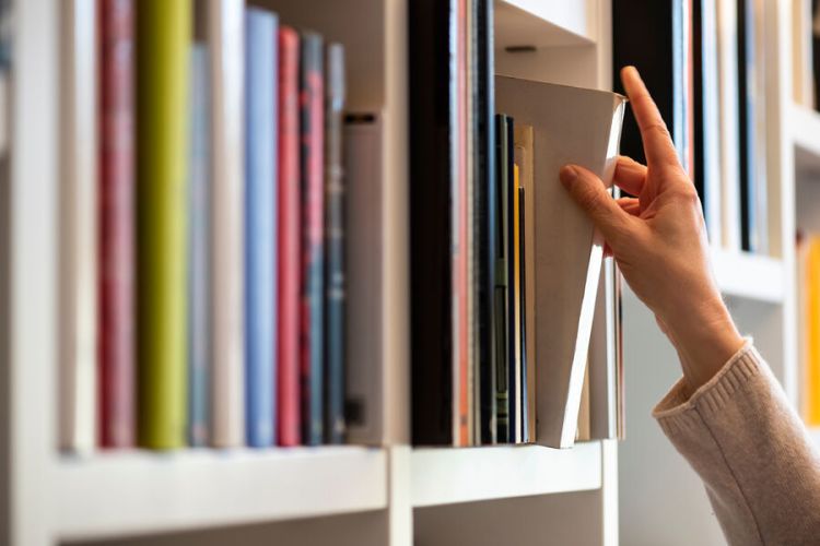 Kitabxanadan jurnal götürüldü, 132 il sonra qaytarıldı –  Hesablanan cərimənin məbləği