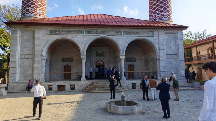 Seyid Yəhya Bakuviyə həsr olunmuş konfransın iştirakçıları Şuşada - FOTO 