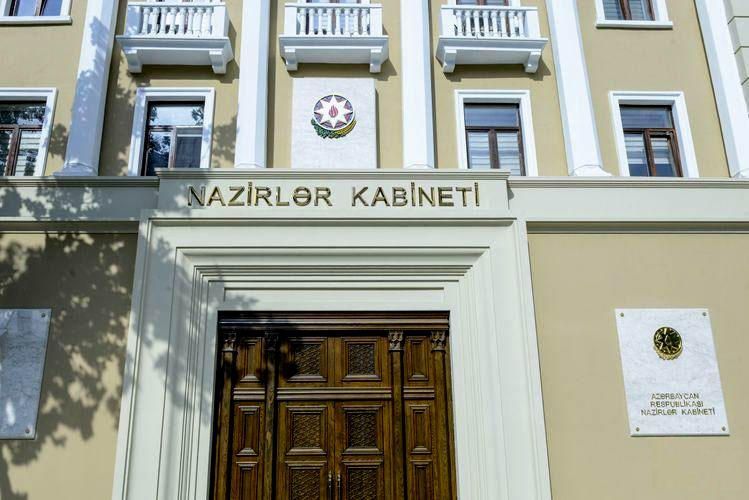 Nazirlər Kabinetindən şagirdlərin geyim forması ilə bağlı  QƏRAR