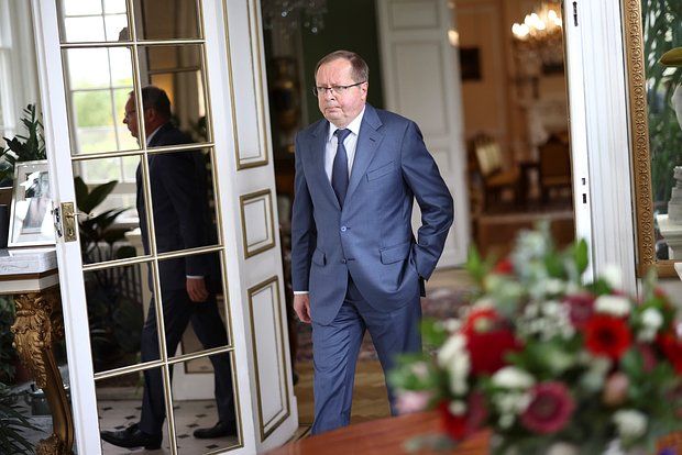 Putin Rusiyanın Böyük Britaniyadakı səfirini vəzifəsindən azad etdi