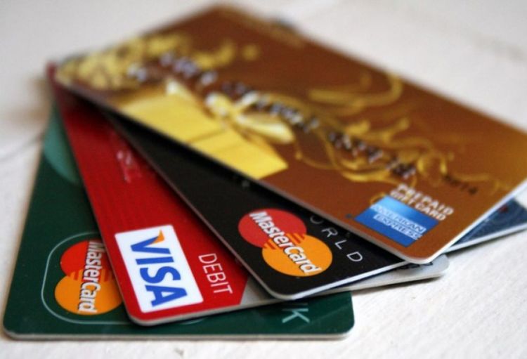 ABA: Bank kartlarının sayına yeni yanaşma mövcud kartlara şamil edilmir