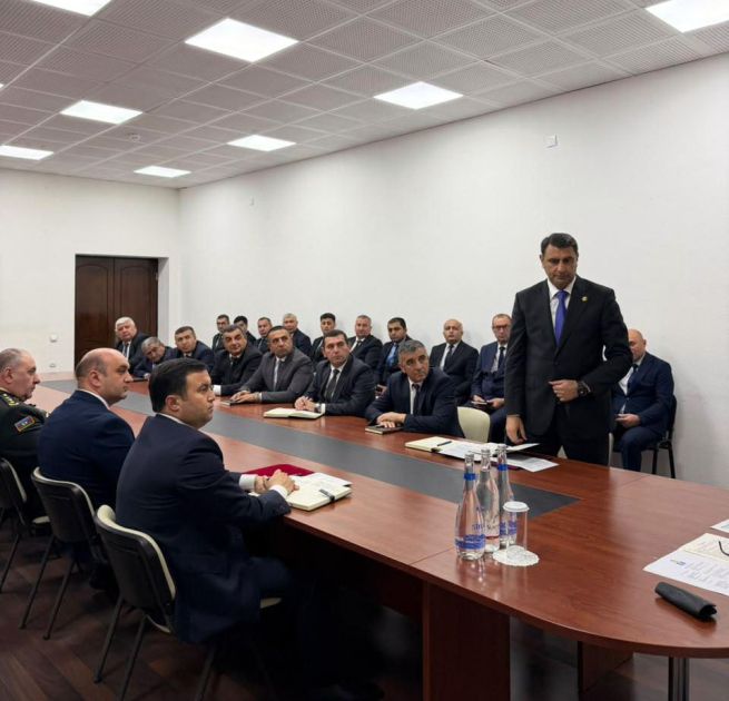 Gədəbəyin yeni icra başçısı kollektivə təqdim olundu - FOTO 