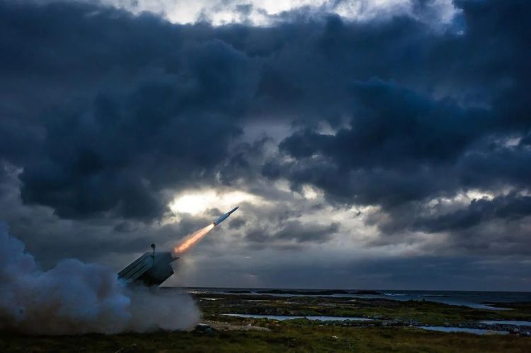 Ukrayna NASAMS sistemi üçün yeni raket partiyası alıb