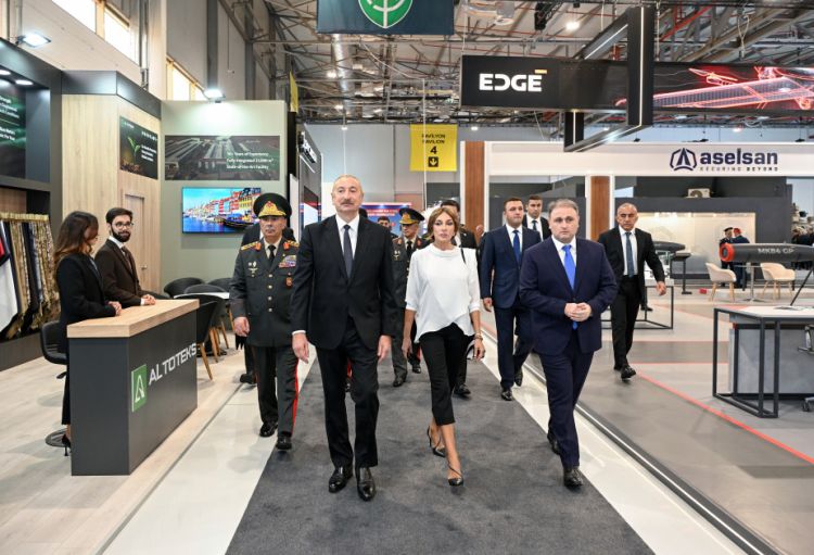 İlham Əliyev və xanımının “ADEX 2026” sərgisindən görüntüləri – VİDEOÇARX