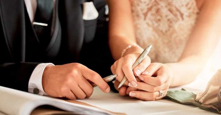 Uşaqla nikah bağlamadan ailə qurmaq erkən evlilik sayılacaq