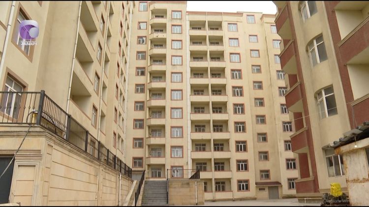 Kanada vətəndaşı Bakıda bina tikdi, mənzilləri satmır - VİDEO