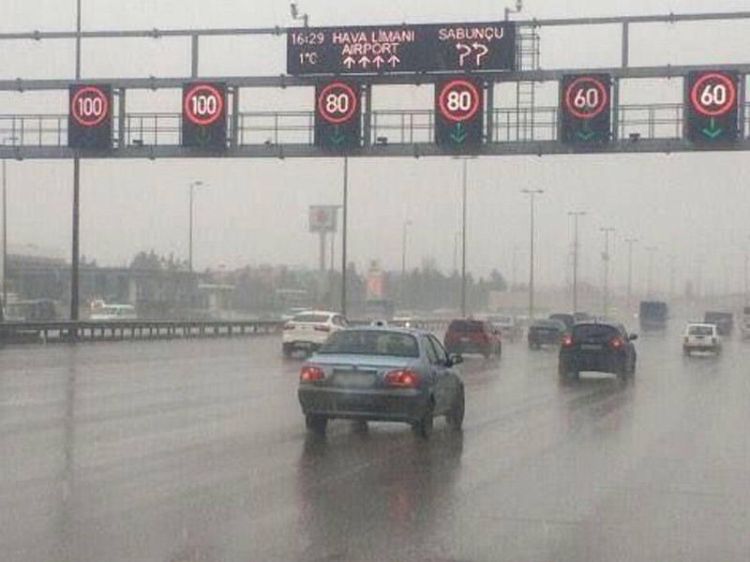 Yağışla əlaqədar yollarda endirilən sürət həddi bərpa edilib