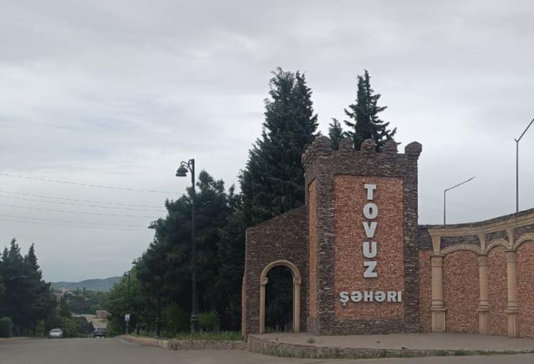 Tovuzda 29 yaşlı gənc bıçaqlandı - Şübhəli atasıdır