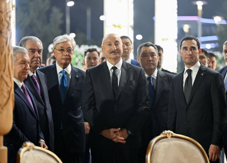 MDB ölkələri liderlərinin şərəfinə keçirilən rəsmi qəbulda Azərbaycan musiqisi səsləndirilib - VİDEO