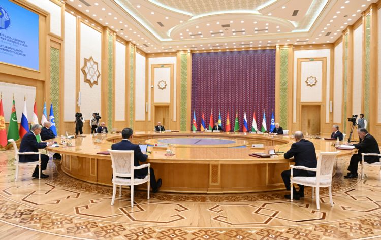 İlham Əliyev MDB Dövlət Başçıları Şurasının məhdud tərkibdə iclasında çıxış edib - FOTO 