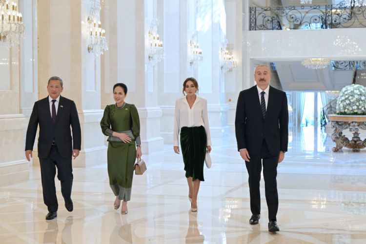 Prezident İlham Əliyevin adından Kamboca Baş nazirinin şərəfinə rəsmi nahar verilib