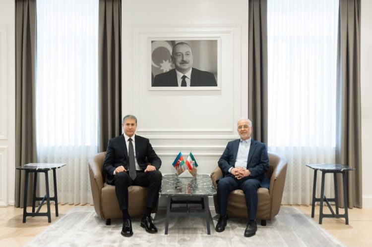 Vilayət Eyvazov iranlı həmkarı ilə görüşüb - FOTO 