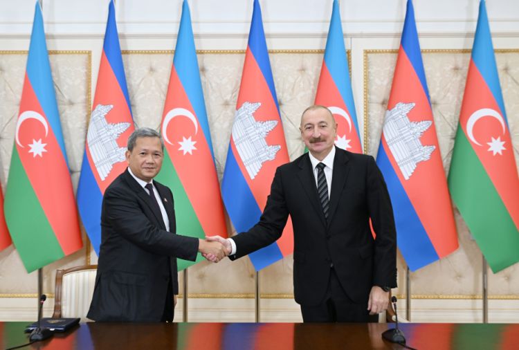 Hun Manetin Azərbaycana rəsmi səfərindən VİDEOÇARX