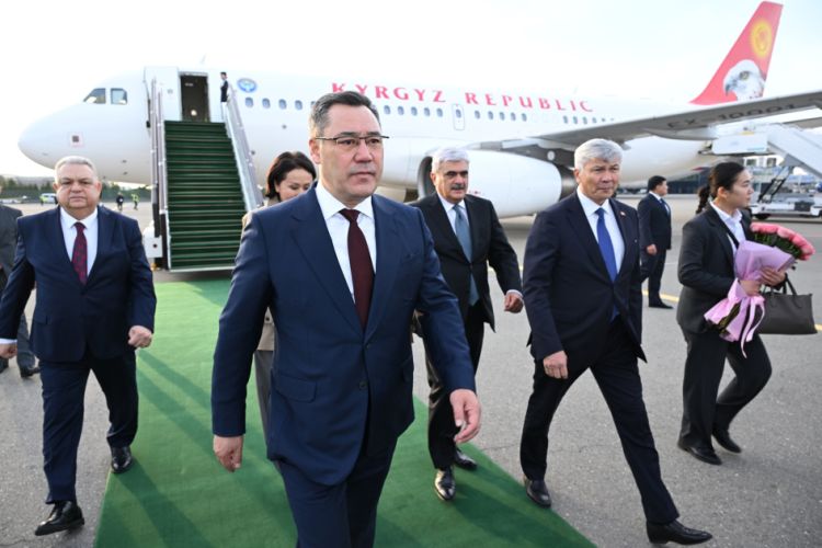 Sadır Japarov da Azərbaycana gəldi - FOTO 