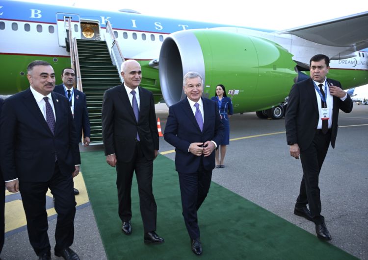 Şavkat Mirziyoyev Bakıdadır - FOTO 