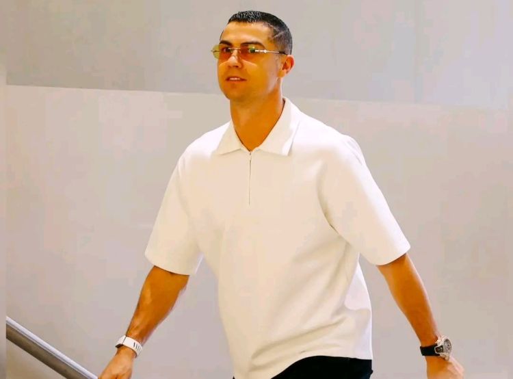Ronaldo həm cərimələndi, həm də cəzalandırıldı - FOTO 