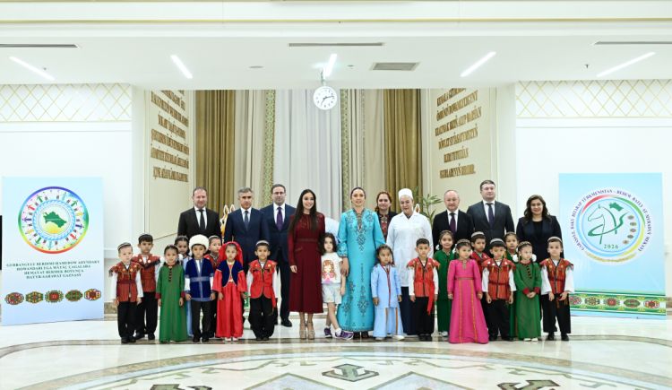 Leyla Əliyeva Arkadağ şəhərində Uşaq Sağlamlığı və Reabilitasiya Mərkəzində - FOTO 
