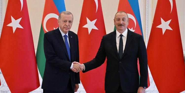Ərdoğan İlham Əliyevə zəng etdi
