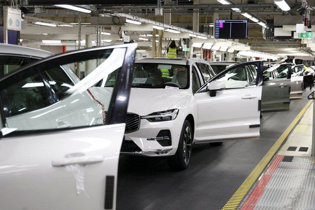 Rusiyanı tərk edən avtomobil istehsalçısı minlərlə insanı işdən çıxaracaq