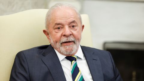 Lula da Silva yenidən Braziliya Prezidenti seçilib