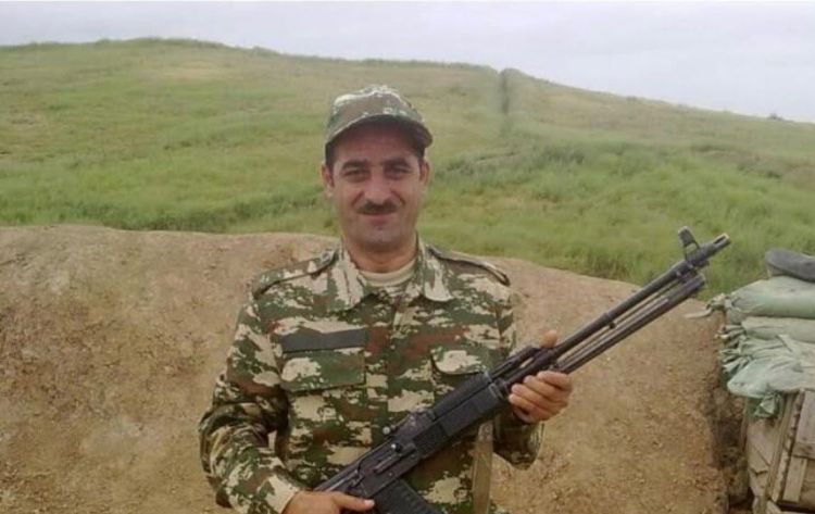 Qazi dünyasını dəyişib