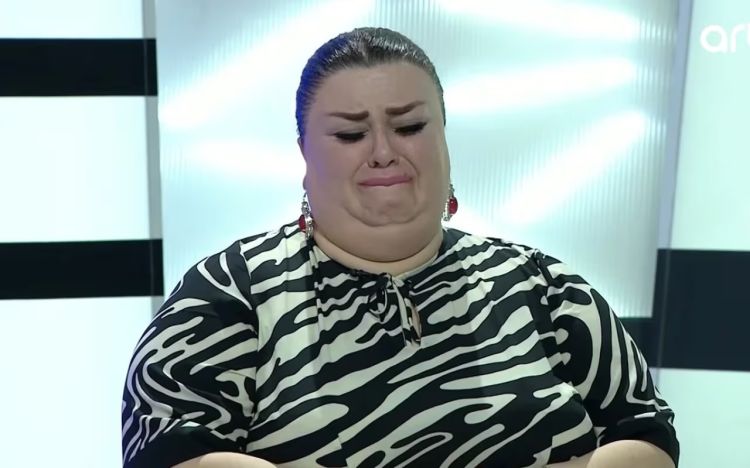 Xuraman Əlizadə atasından danışıb ağladı: "Su da içə bilmir" - VİDEO