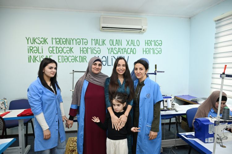 Leyla Əliyeva Şamaxıda sosial tikiş müəssisəsində olub - FOTO 