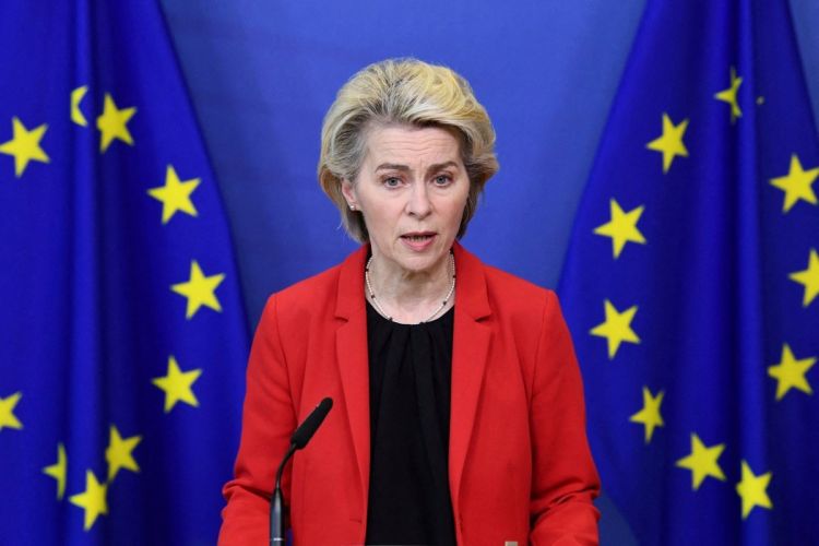 Ursula fon der Lyayen Kanadaya Aİ-də xüsusi status verilməsini təklif edib